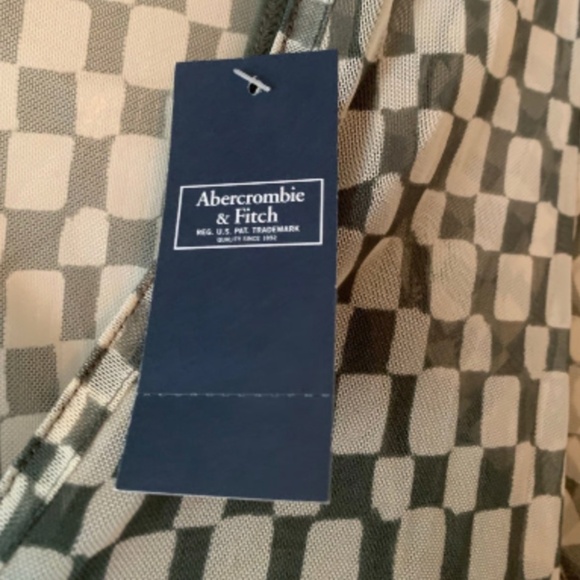 NWT Abercrombie and Fitch Checkered Top Size Small - Picture 8 of 9